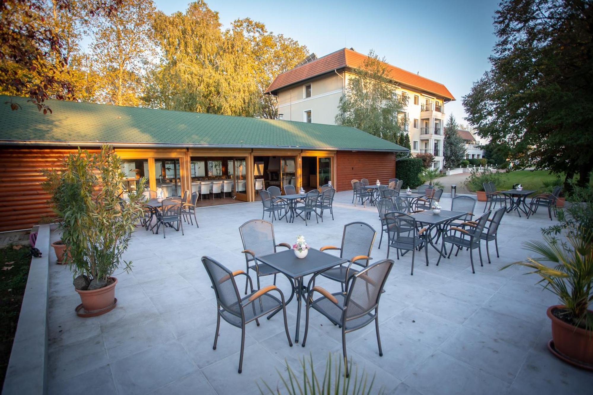 Arcanum Hotel Bichișciaba Exterior foto