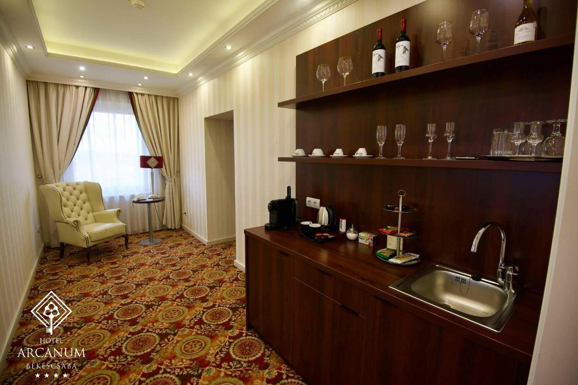 Arcanum Hotel Bichișciaba Exterior foto