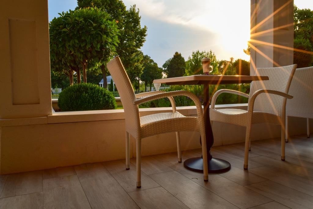 Arcanum Hotel Bichișciaba Exterior foto